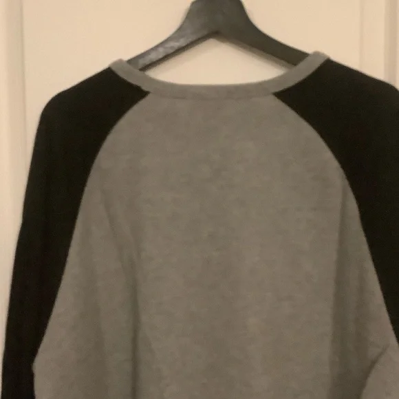 Gray and Black Sweatshirt - Picture 4 of 4